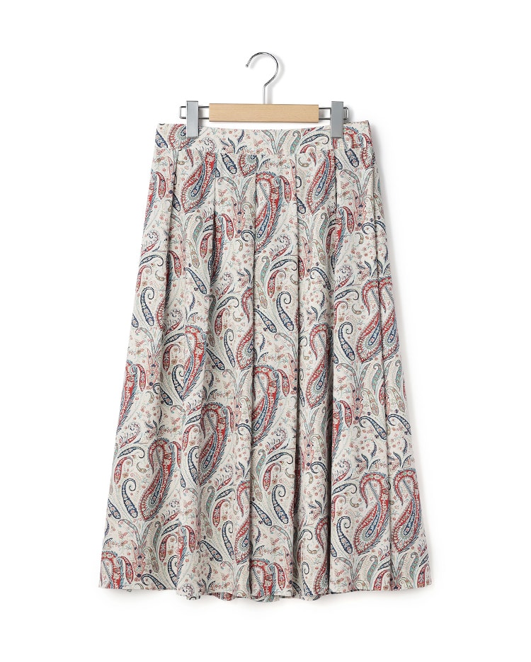 ライトグレーの総柄のスカート