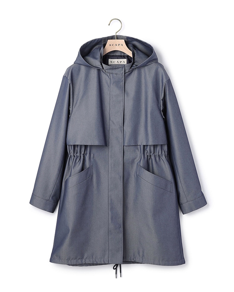 ダークブルーのコート