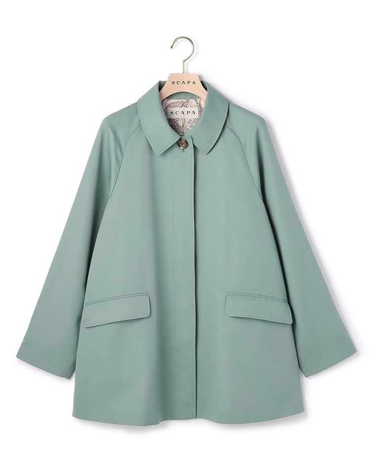 ターコイズのショートコート