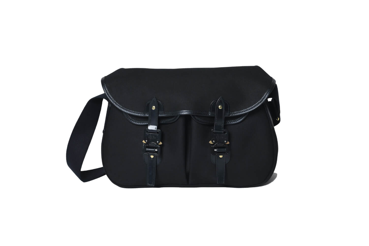 今日もビショップ　Brady　ARIEL TROUT LARGE WITH COBRA BUCKLE