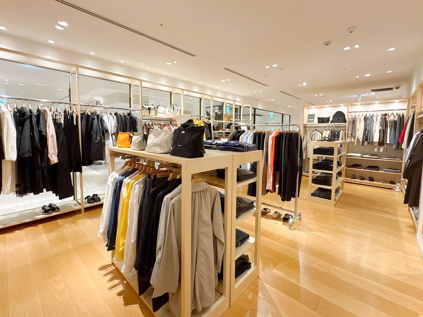 Bshop 有楽町ルミネ店 RENEWAL OPEN