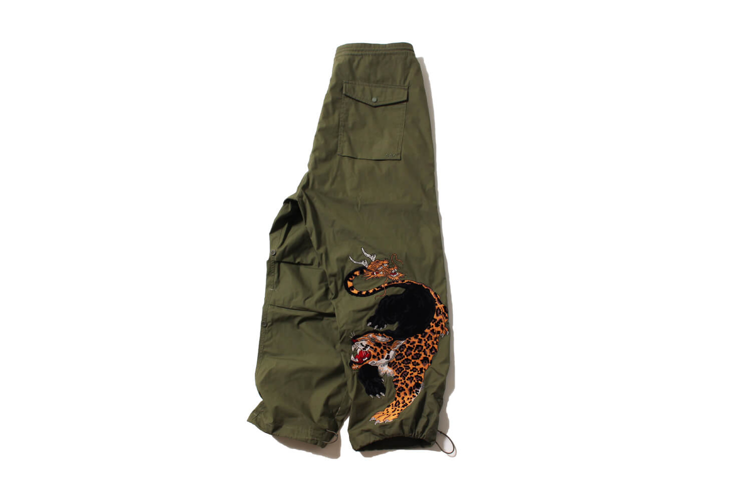 今日もビショップ　maharishi　CHIMERA PANTHER LOOSE SNOPANTS