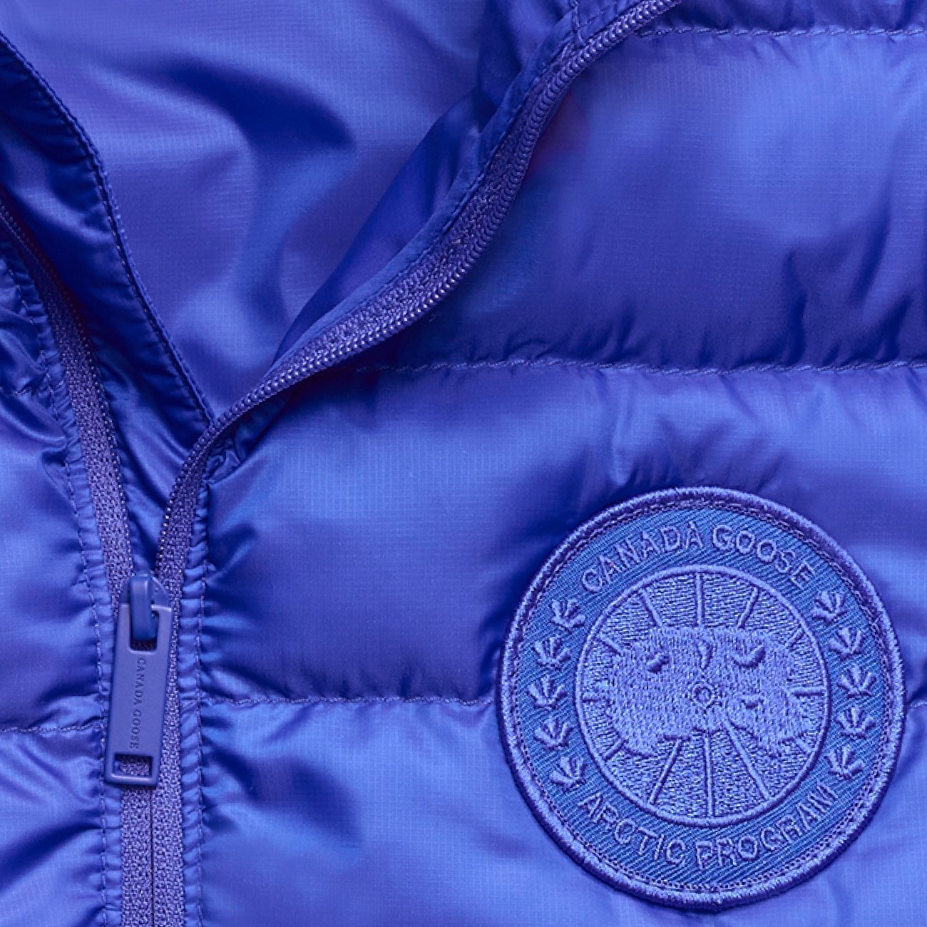 ストラタス ベスト アップ画像