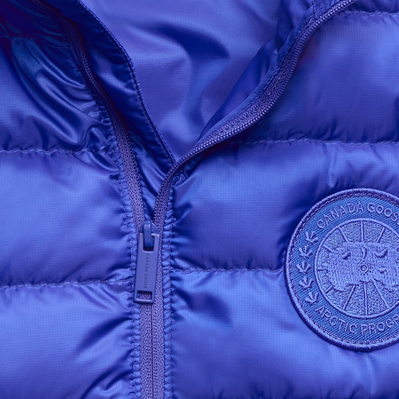 ストラタス ベスト アップ画像