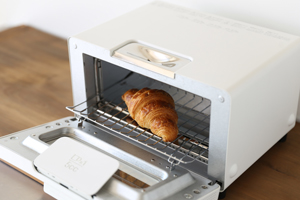 BALMUDA-the-toaster-sub2.jpg