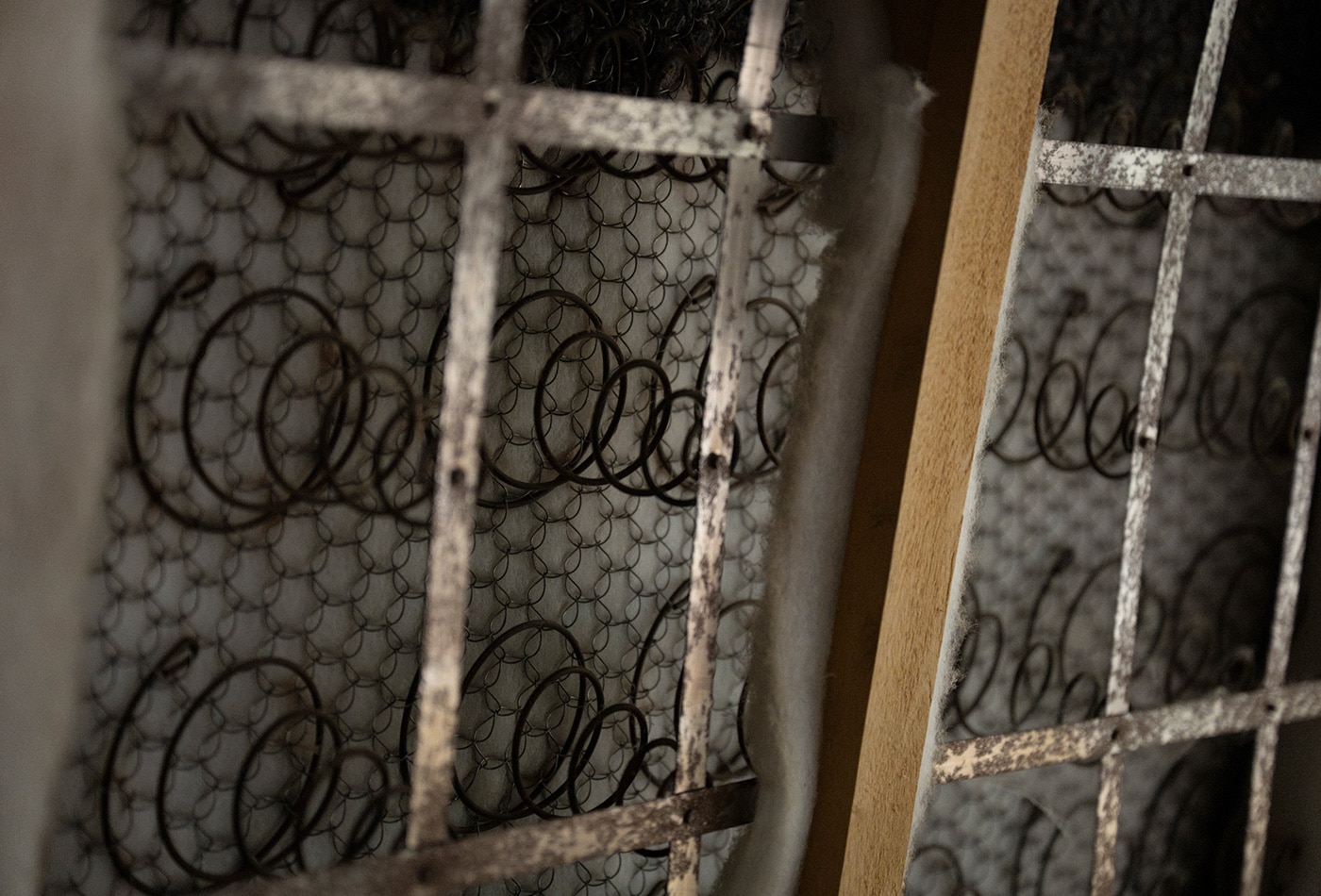 column_one_good_sofa_detail_08.jpg