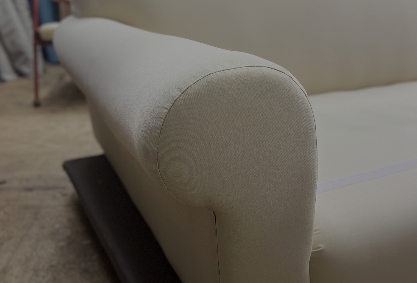 column_one_good_sofa_detail_10.jpg