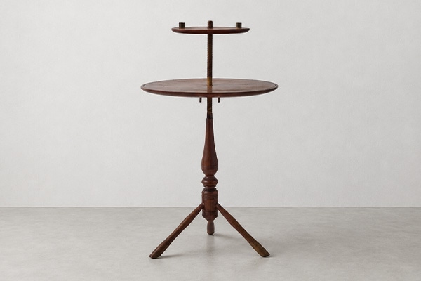 51052591_table.jpg