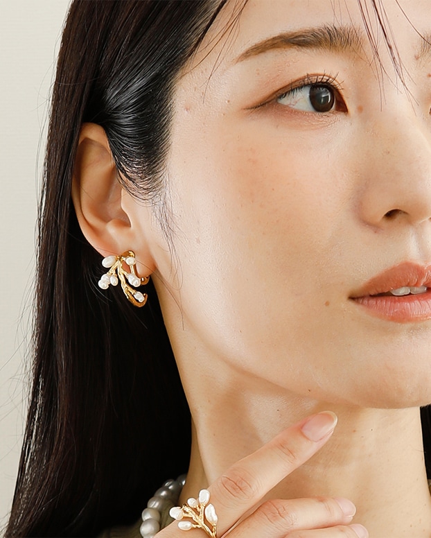 JewCas Flotton 24AK エアフィットイヤリング 着用イメージ