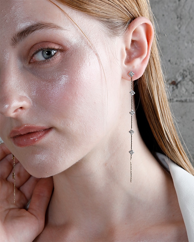 JewCas OneMoreピアス 着用イメージ