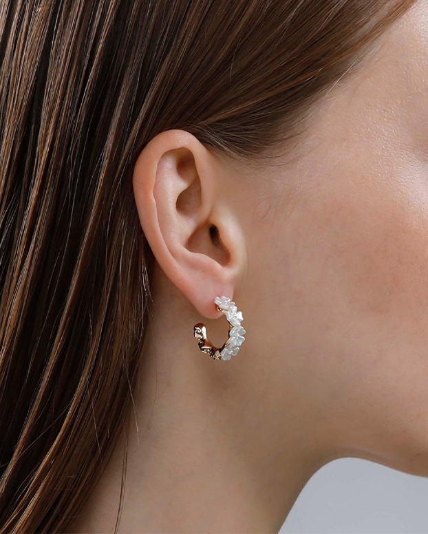 JewCas miniature gardenピアス 着用イメージ