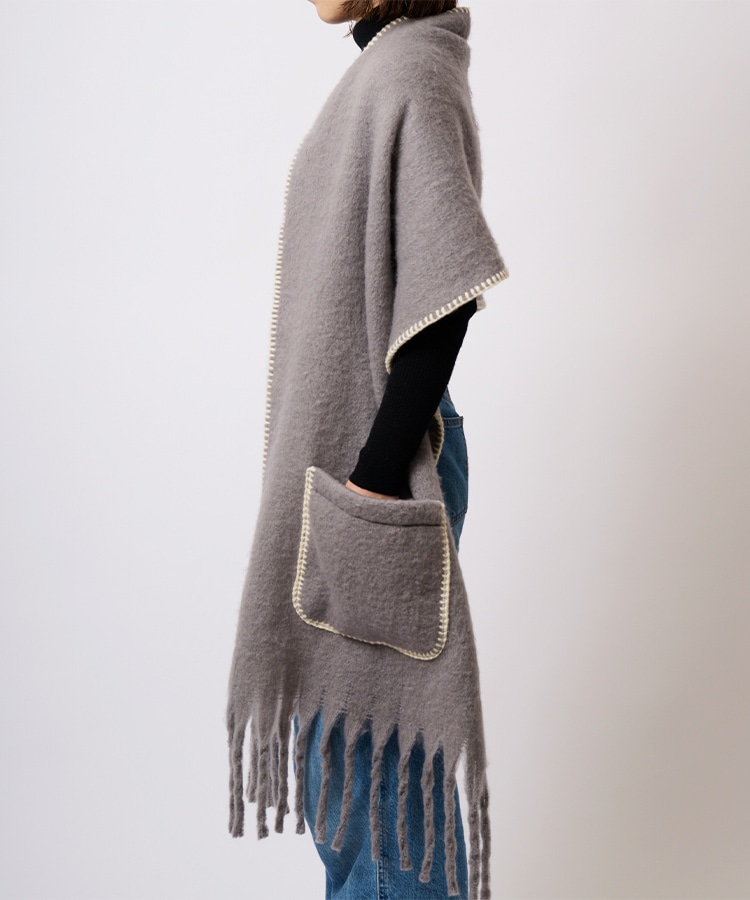 ポケットの付いた大判ストール