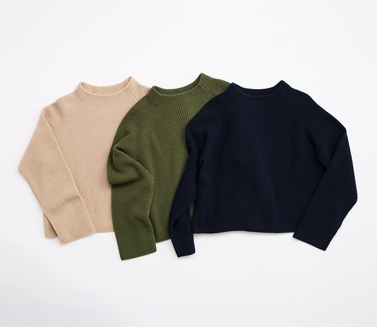 3色のプルオーバーのラインナップ