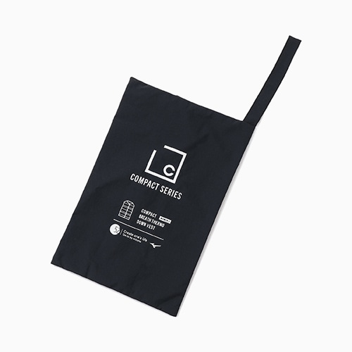 ダウンベストの専用収納袋