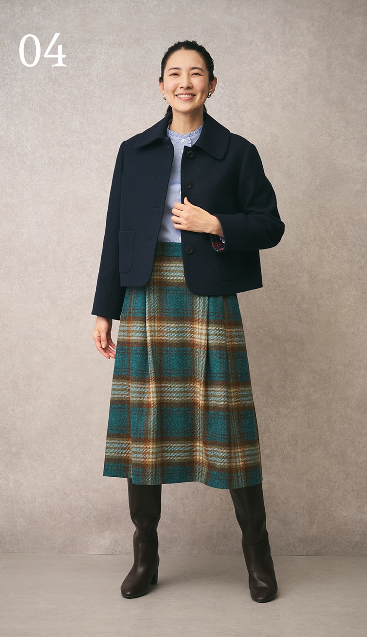 ネイビーのコートを使用したスタイリング