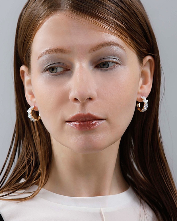 JewCas miniature gardenピアス 着用イメージ