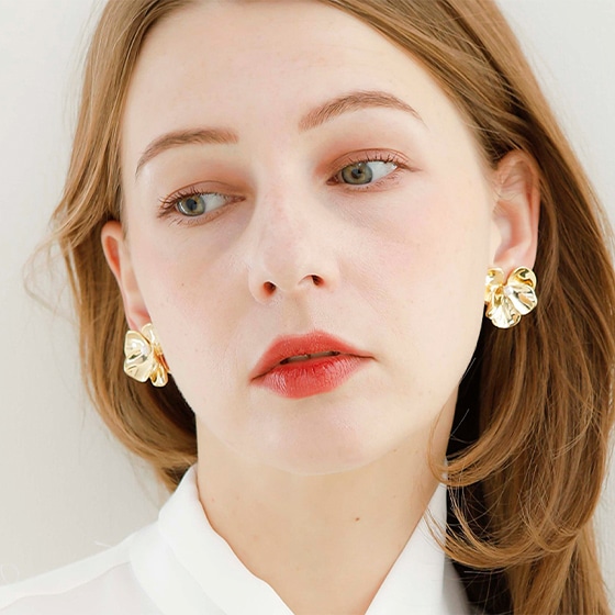 メタルフローラ エアフィットイヤリング 着用イメージ