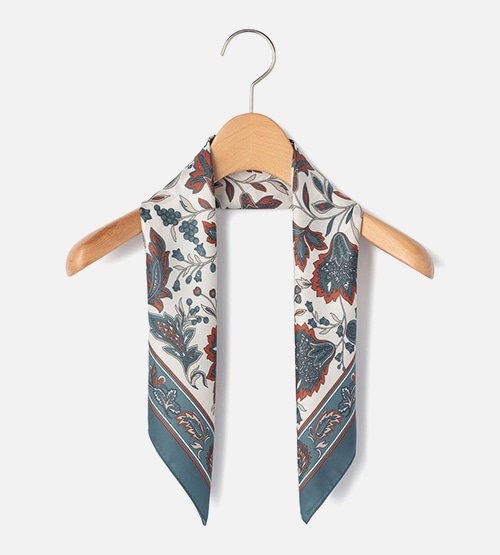 サラサパネルスカーフ