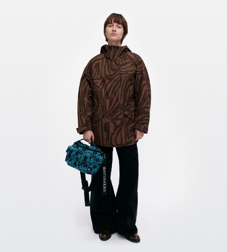 Musteet Jokuraita コート