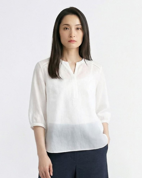 リノエンブロイダリー5分袖ブラウスの商品画像