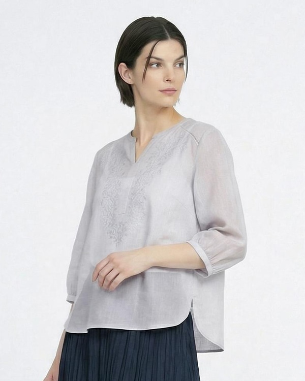 リノエンブロイダリー5分袖ブラウスの商品画像
