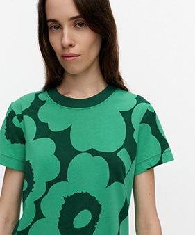 MarimekkoのUnikko Tシャツ