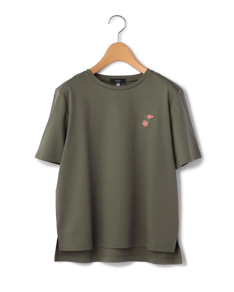 グリーンのTシャツ