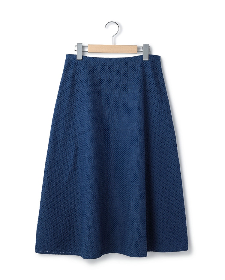 ネイビーのリネンスカート
