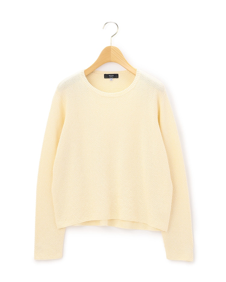 イエローのニット