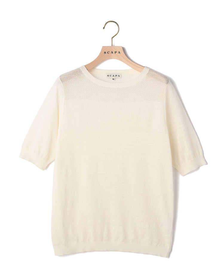 ベージュの半袖ニット