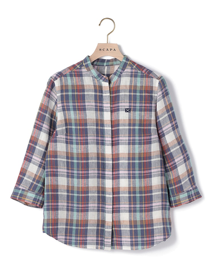 ネイビーのスタンドカラーブラウス