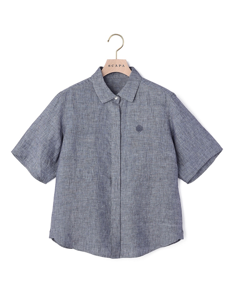 グレーのブラウス