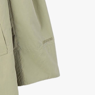 Mizunoのロゴ刺繍（袖口）