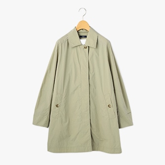 グリーンのコート