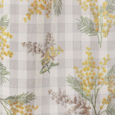 ミモザ パッチワーク柄のアップ