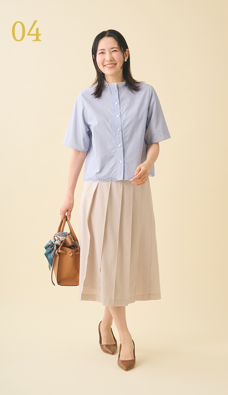 ストライプのブラウスを使用したスタイリング