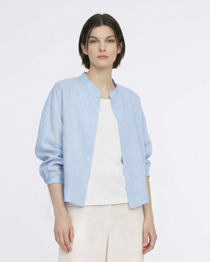 無地トップスのコーディネート