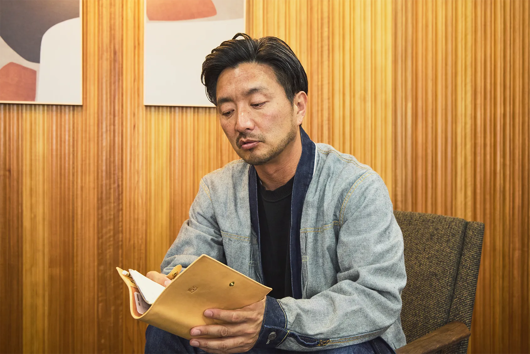 土井地さんと手帳の写真