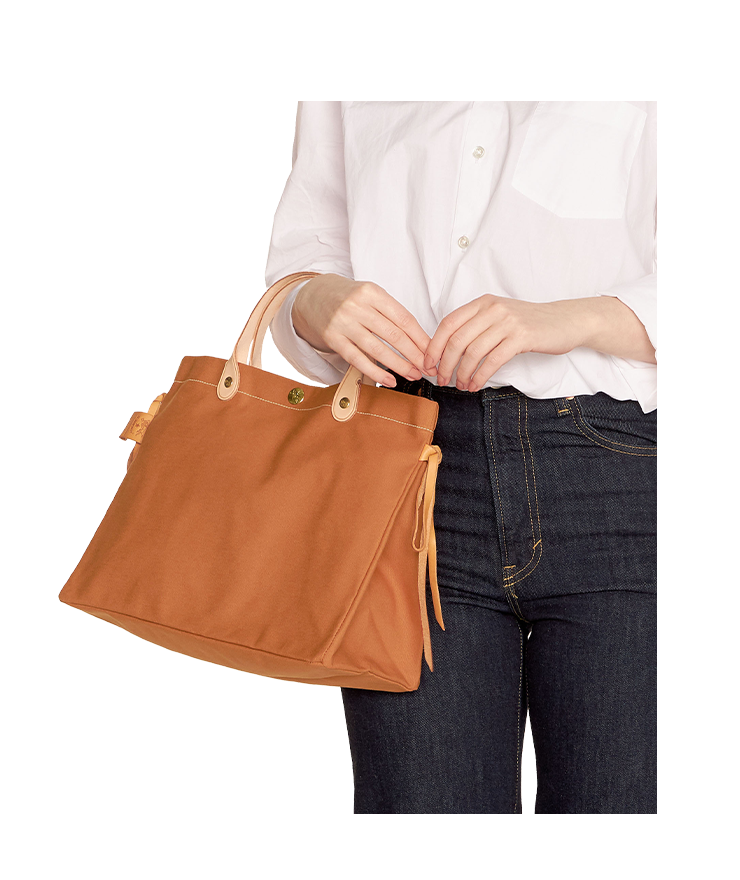 IL BISONTE Hand Bag