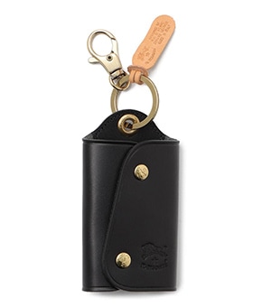 ブラックカラーのキーケース