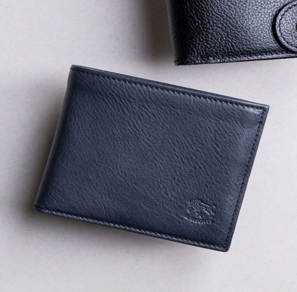 ブラックのウォレットの商品画像