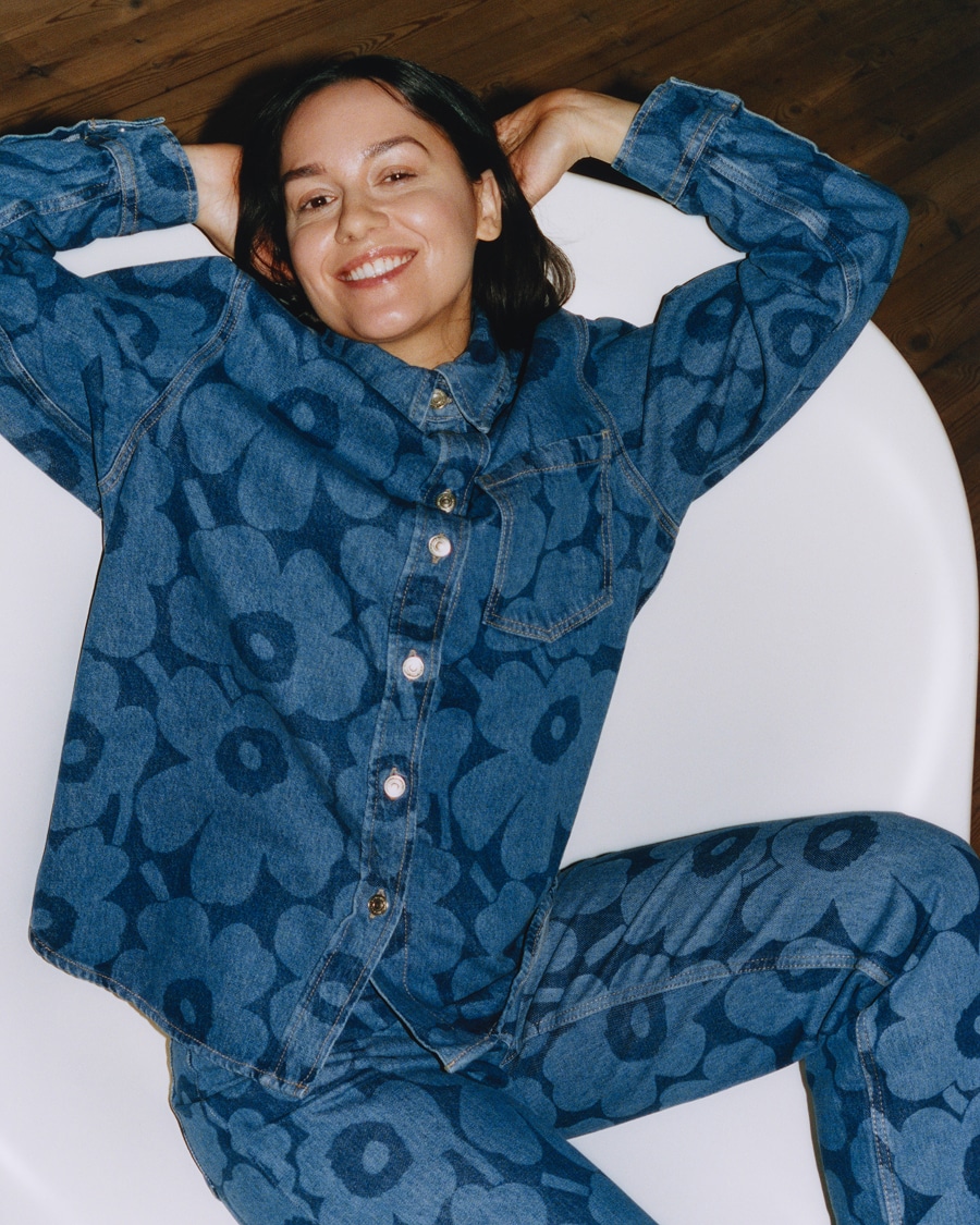 Maridenim Vaihe Unikko シャツ、Maridenim Barrel Unikko ジーンズ着用スタイリングカット