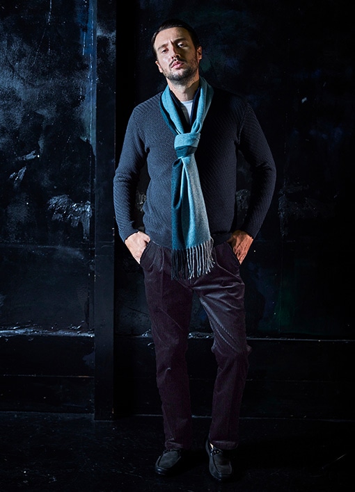 HIDEAWAYS BLACK 2025 WINTER COLLECTION STYLE01