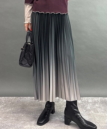 グラデーションプリーツスカート