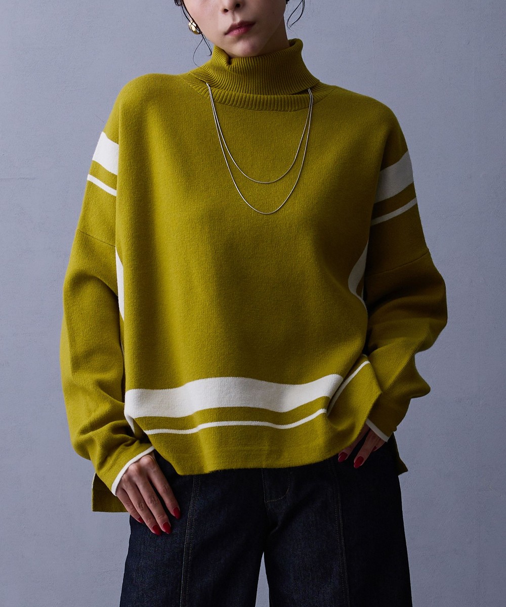 ネックレス付きスクエアラインニット