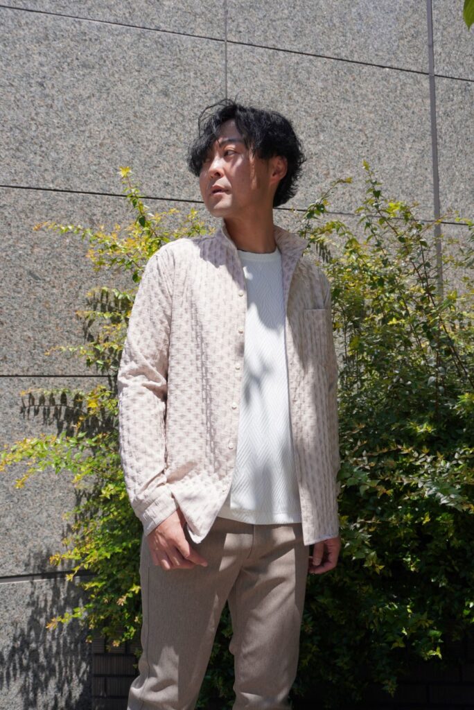 ハイダウェイ　大人　長袖シャツ
