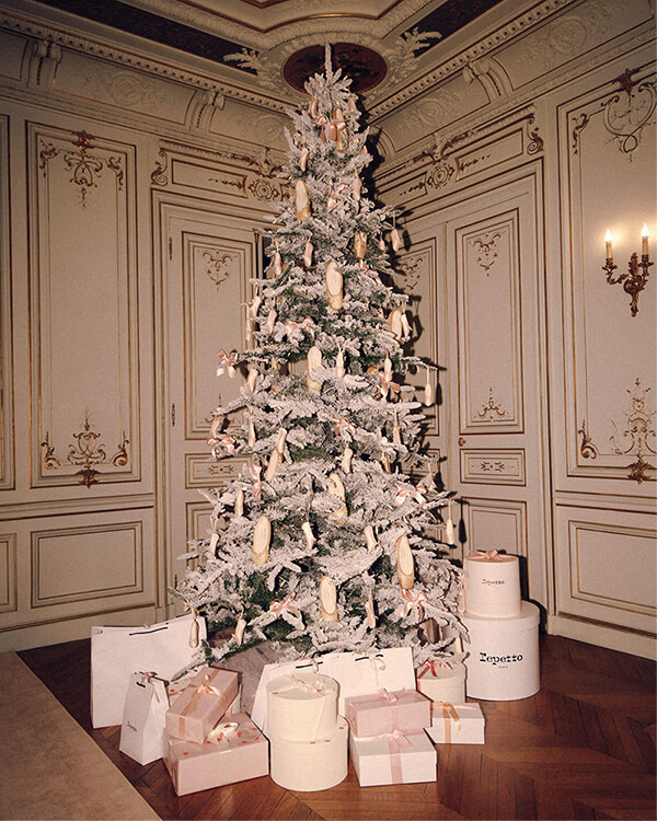 HOLIDAY GIFT SELECTION 2025