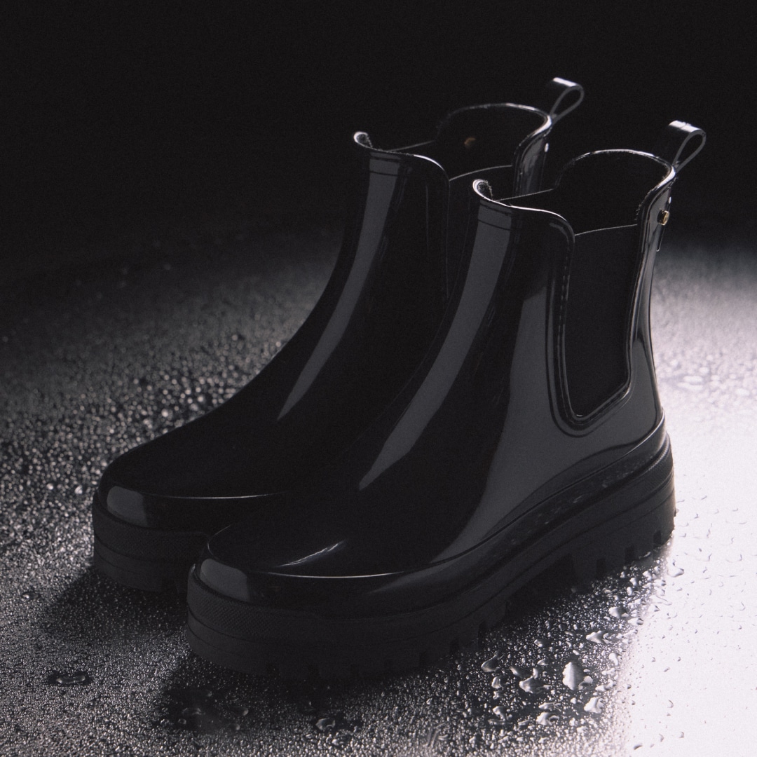 人気ブーツに雨の日も楽しめるモデルが登場 | ニュース | Repetto