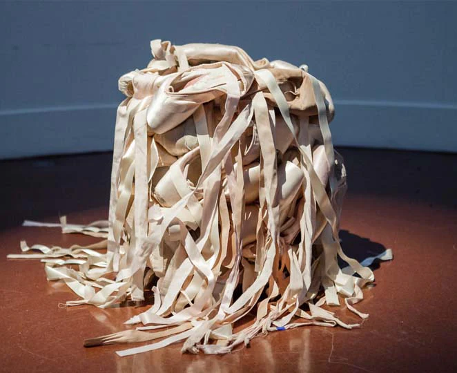 À VOS POINTES