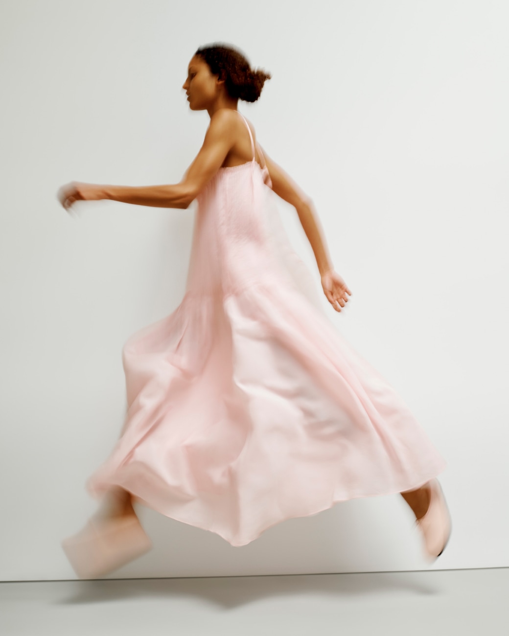 「BIRKENSTOCK × Repetto」限定カプセルコレクション発売